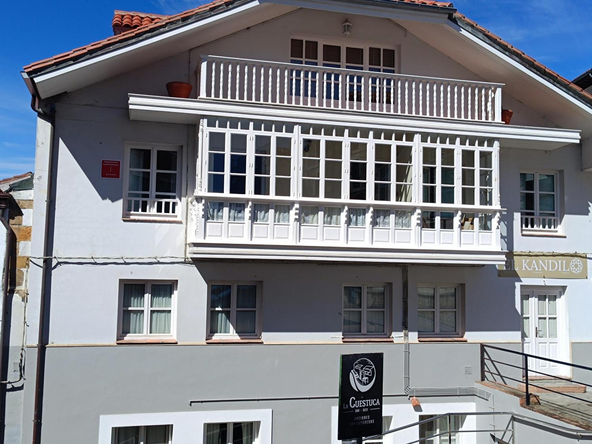 El Espolon Apartment Comillas Exterior photo